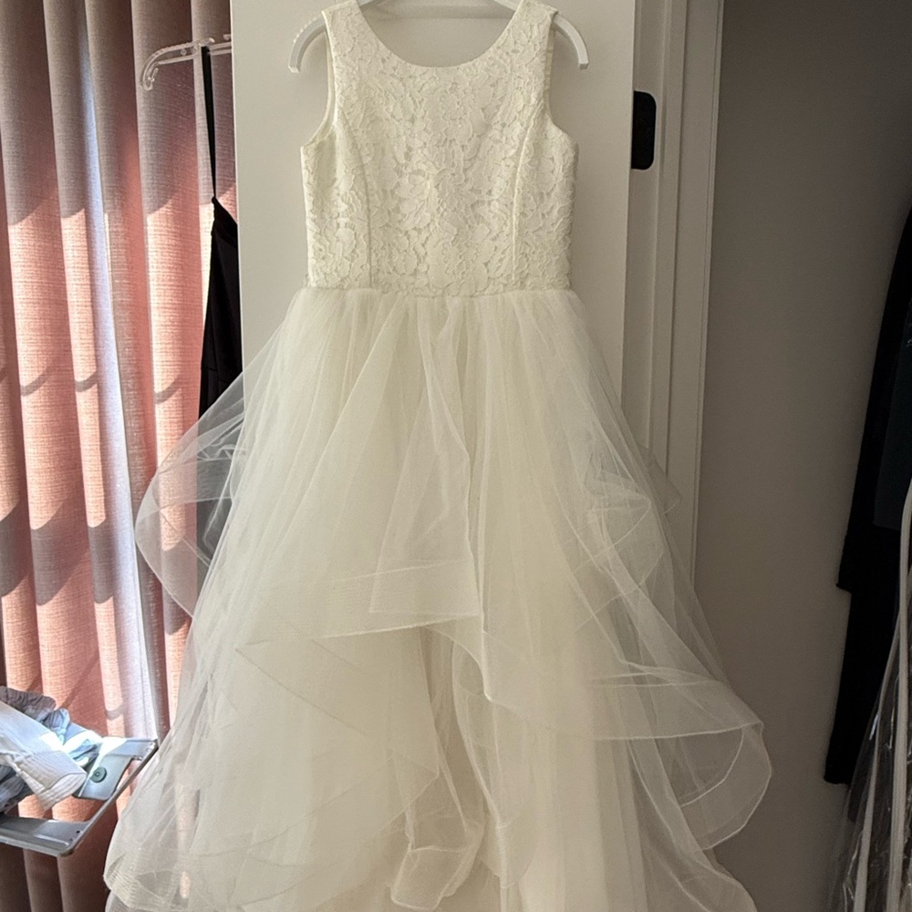 Elegant Offwhite Lace Kids flower girl dresses